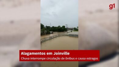 Chuva persistente continua em SC, e alerta é alto para enxurradas e deslizamentos neste domingo