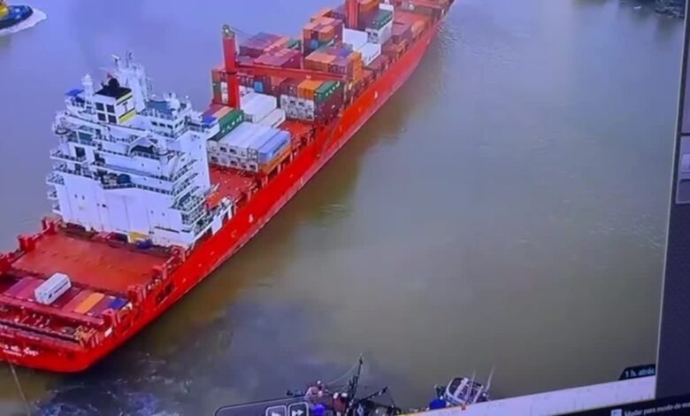 VÍDEO: cabos de navio se rompem no Porto de Itajaí e embarcação fica à deriva: 'perigo iminente'