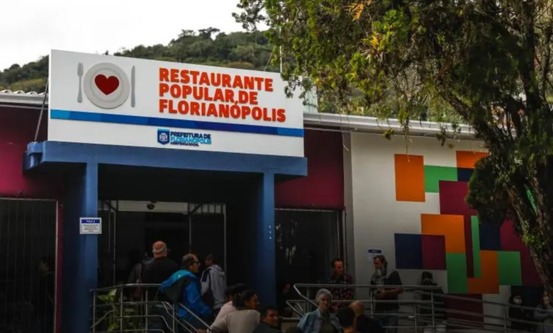 Argentino procurado pela Interpol que vivia há 1 ano no Brasil é preso em restaurante de Florianópolis