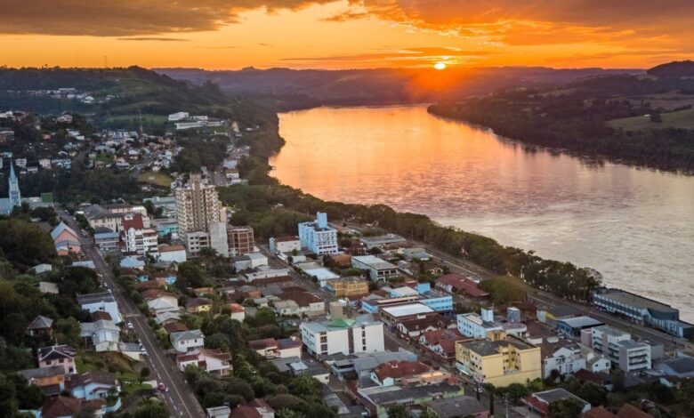 Cidade mais quente de SC em 2024 faz divisa com RS e Argentina e foi berço nacional da Oktoberfest