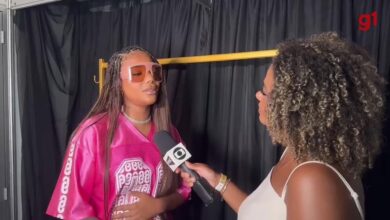 Ludmilla canta debaixo de chuva forte para 15 mil pessoas em Florianópolis