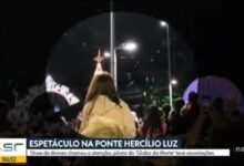 Piloto de moto freestyle perde equilíbrio e cai durante apresentação de circo em Florianópolis | Santa Catarina