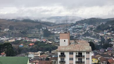 SC tem condição para temporais nesta terça, com risco de alagamentos e quedas de árvores; veja onde