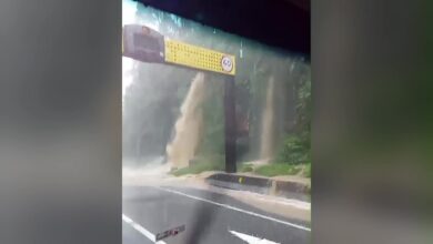 VÍDEO: cascata se forma na BR-101 após temporal em Balneário Camboriú; cidade decreta emergência