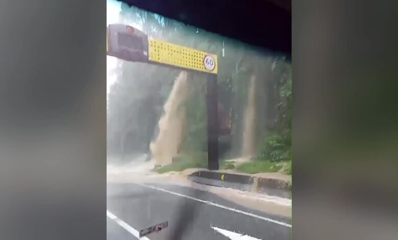 VÍDEO: cascata se forma na BR-101 após temporal em Balneário Camboriú; cidade decreta emergência